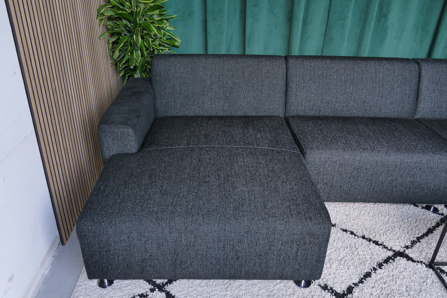 Montel Chaise Longue Zwart Gemeleerd