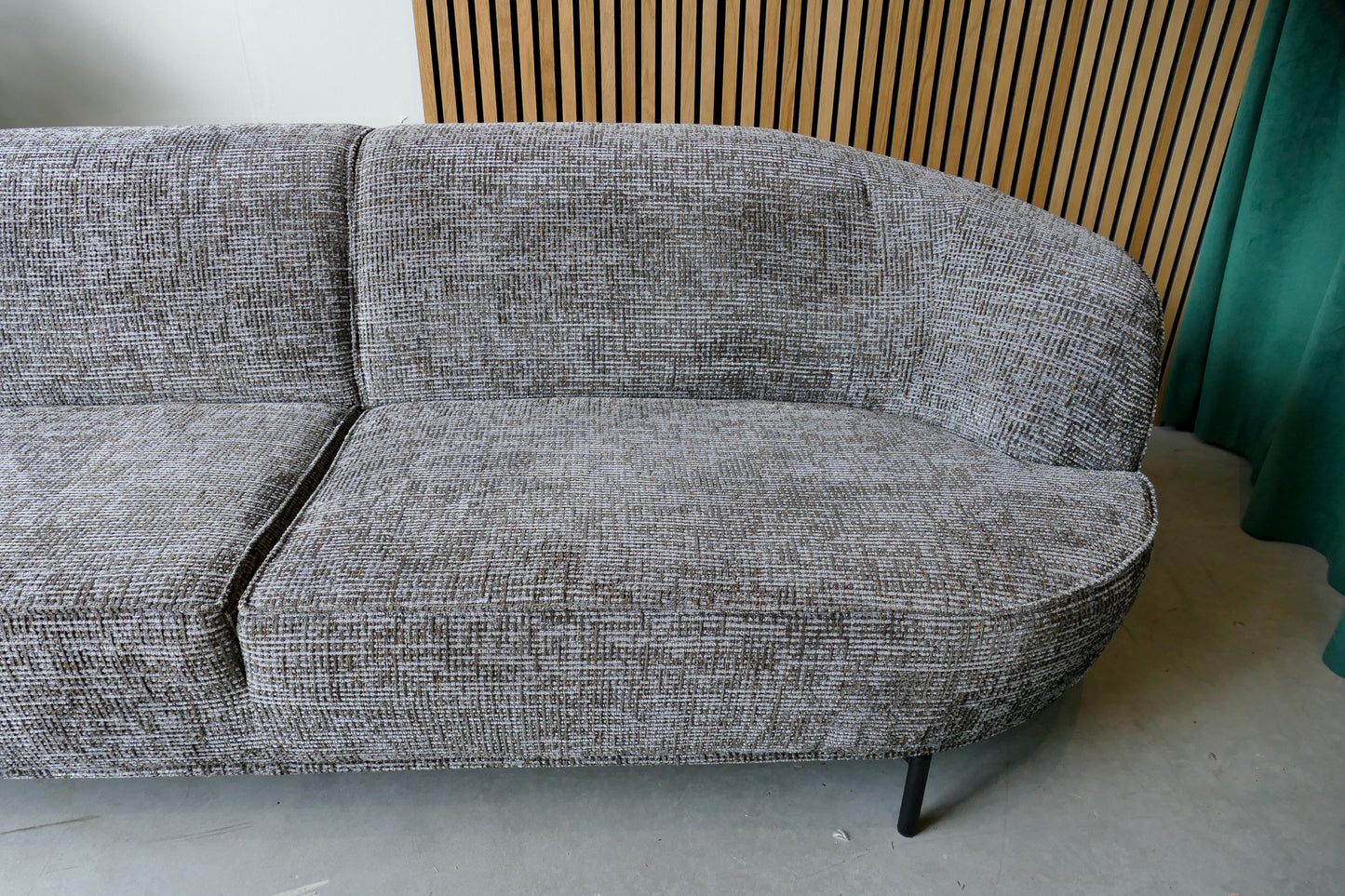 DYYK Coos design bank