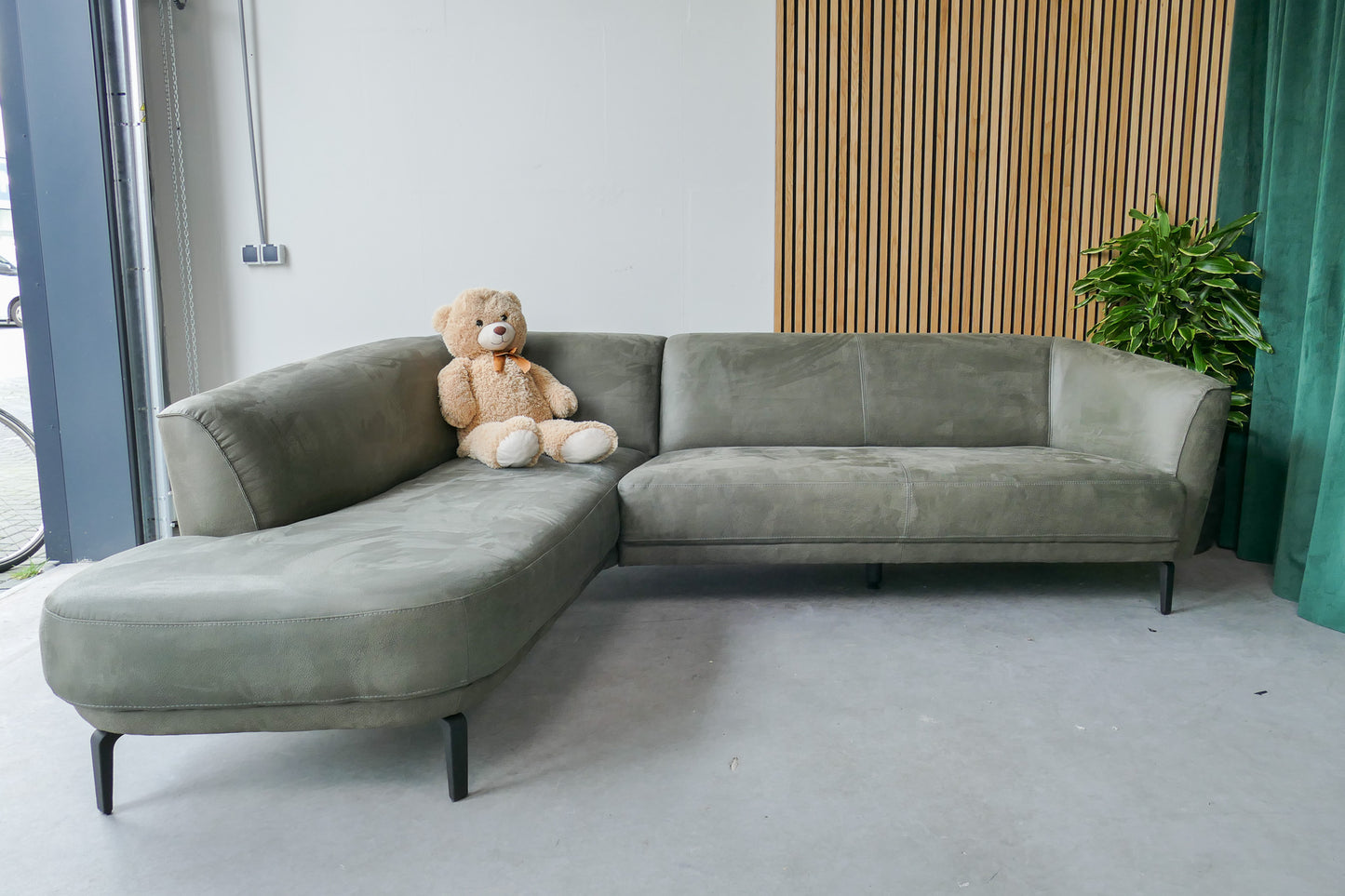 Refurbished Hoekbank XOOON Organisch Mosgroen