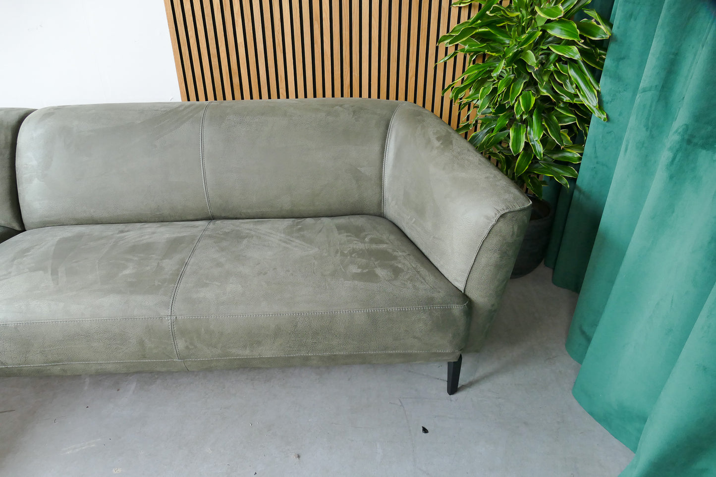 Refurbished Hoekbank XOOON Organisch Mosgroen