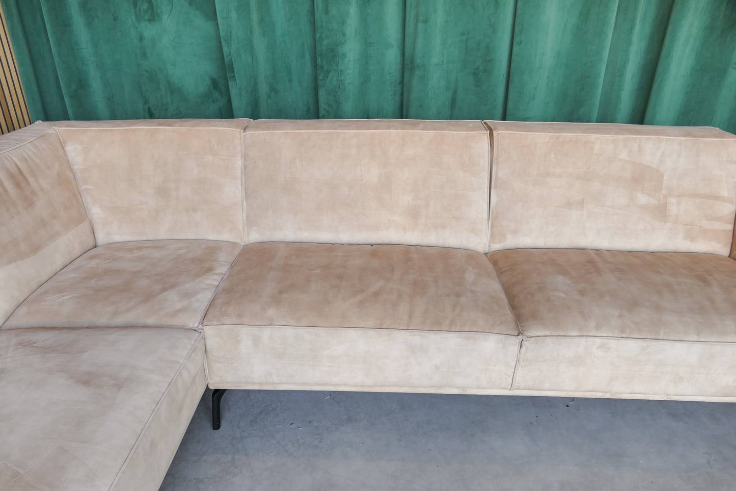 Refurbished Zachtbeige hoekbank Modern