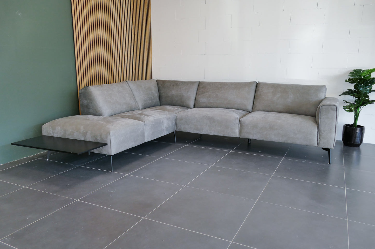 Refurbised Hoekbank Inhouse Cantari