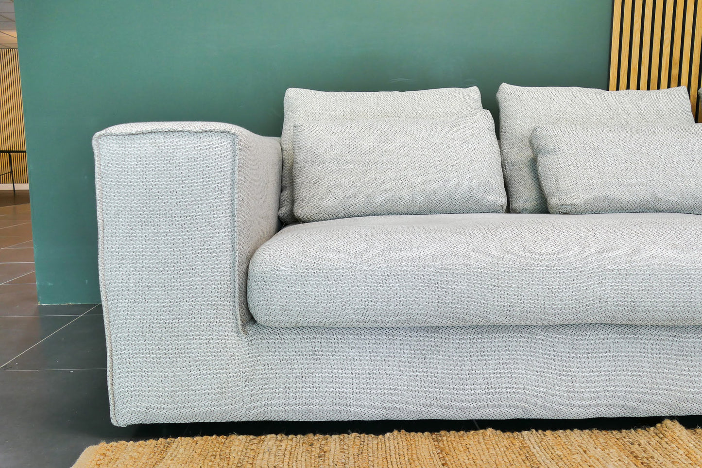 Refurbished Lounge bank beige Troubadour