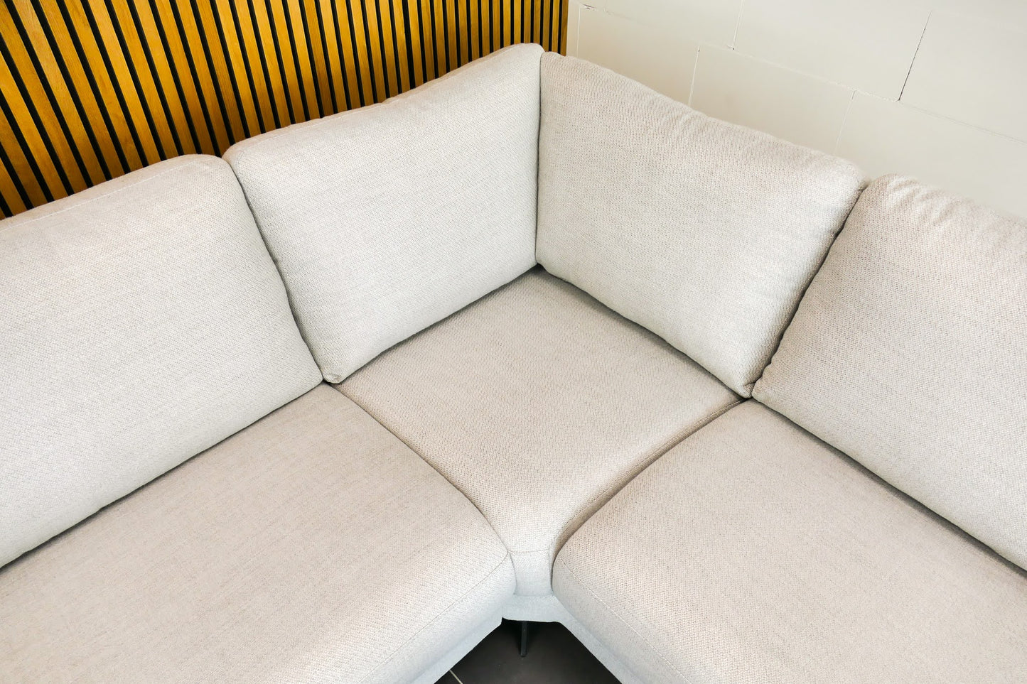 Refurbished Moderne Hoekbank Beige
