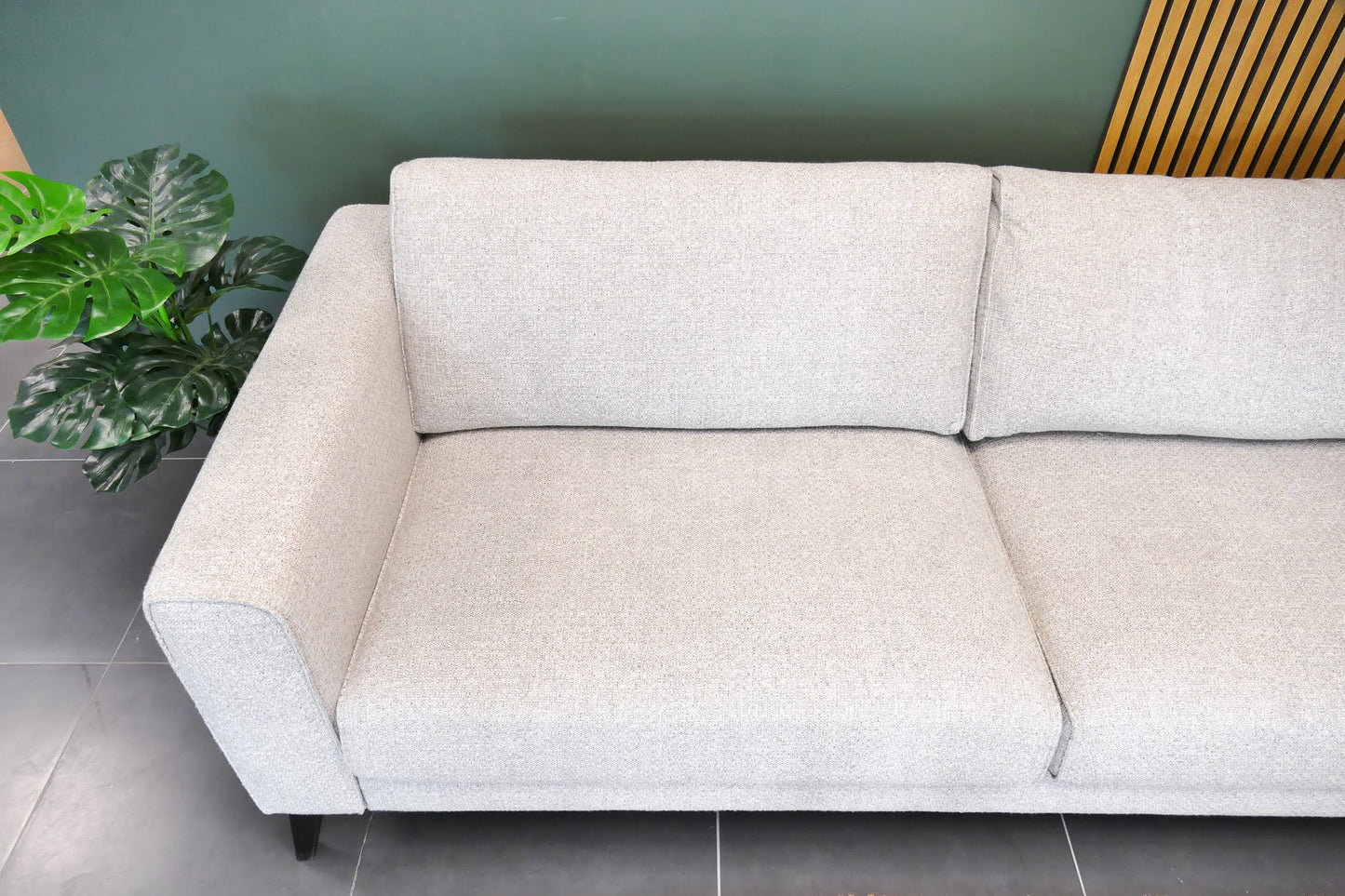 Refurbished Hoekbank Pronto met hocker beige