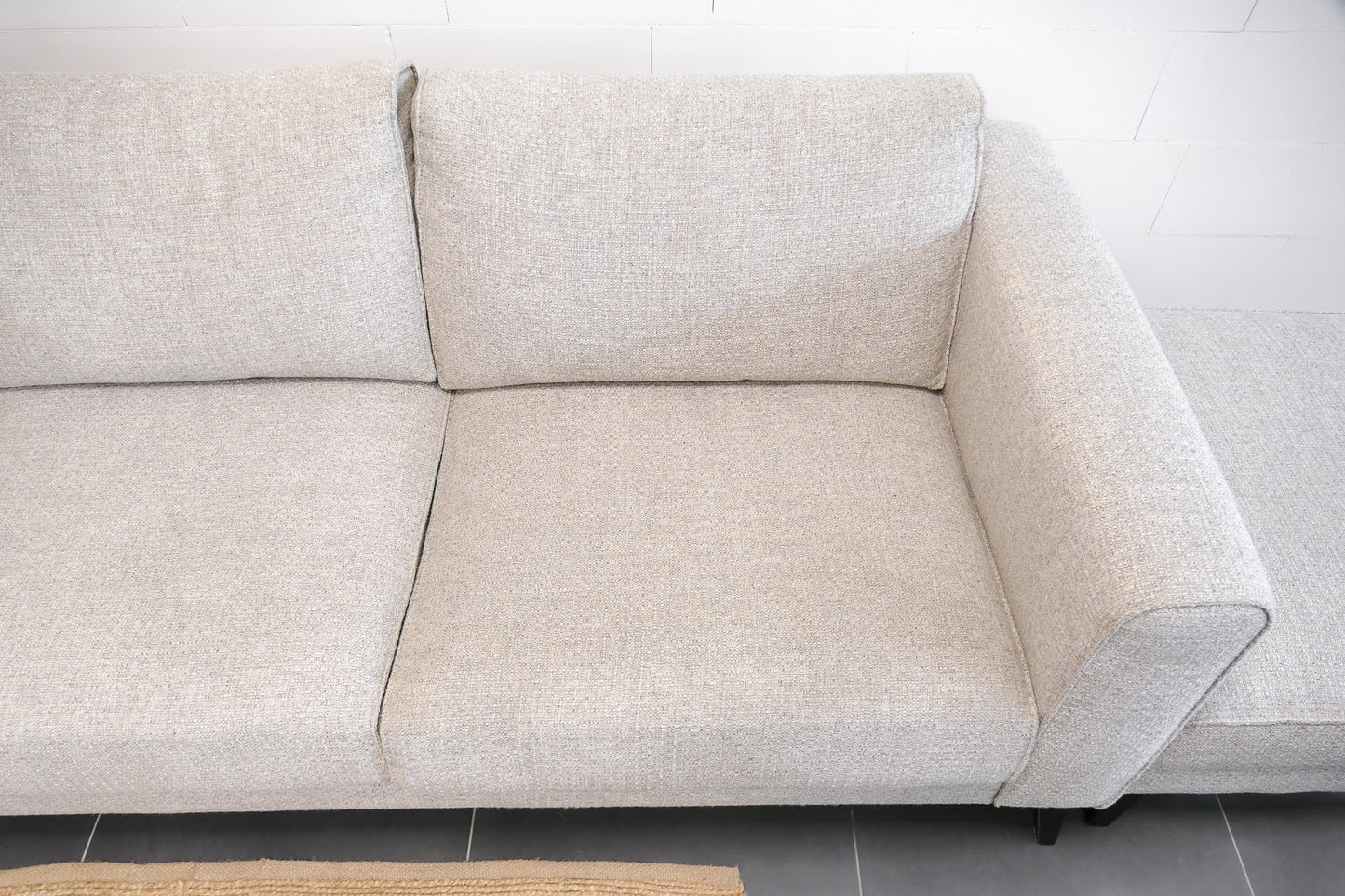 Refurbished Hoekbank Pronto met hocker beige