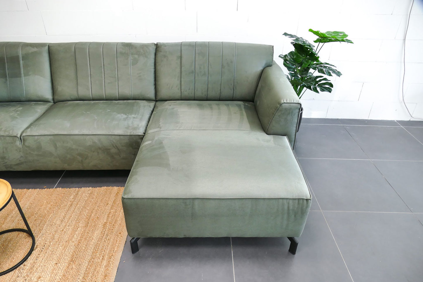 Refurbished Henders & Hazel Novara Groen