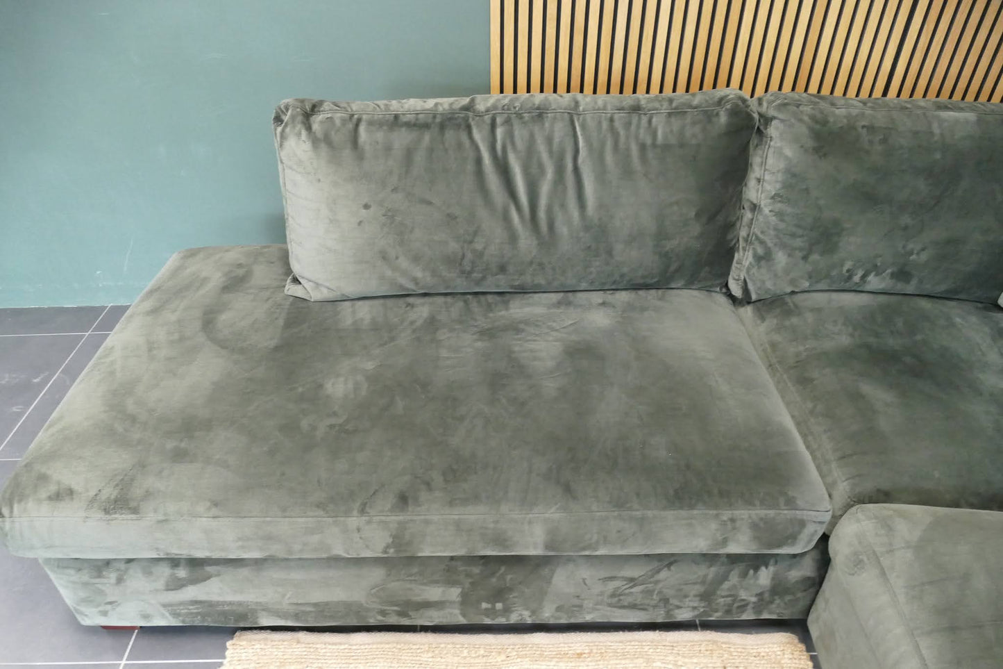 Refurbished Hoekbank Velvet Groen met Losse kussens