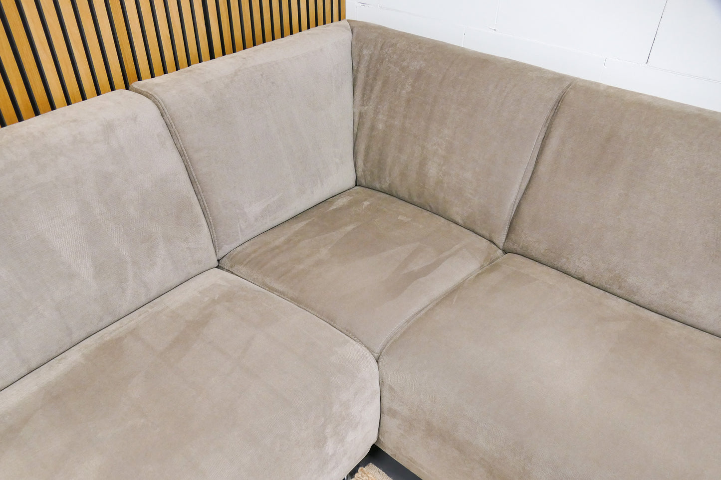 Refurbished Hoekbank Taupe Sanders Wonen