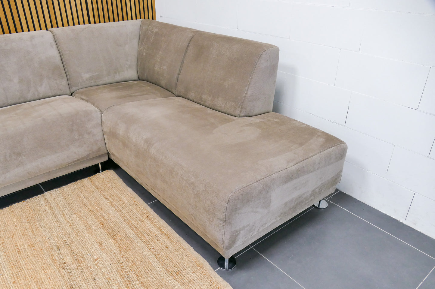 Refurbished Hoekbank Taupe Sanders Wonen