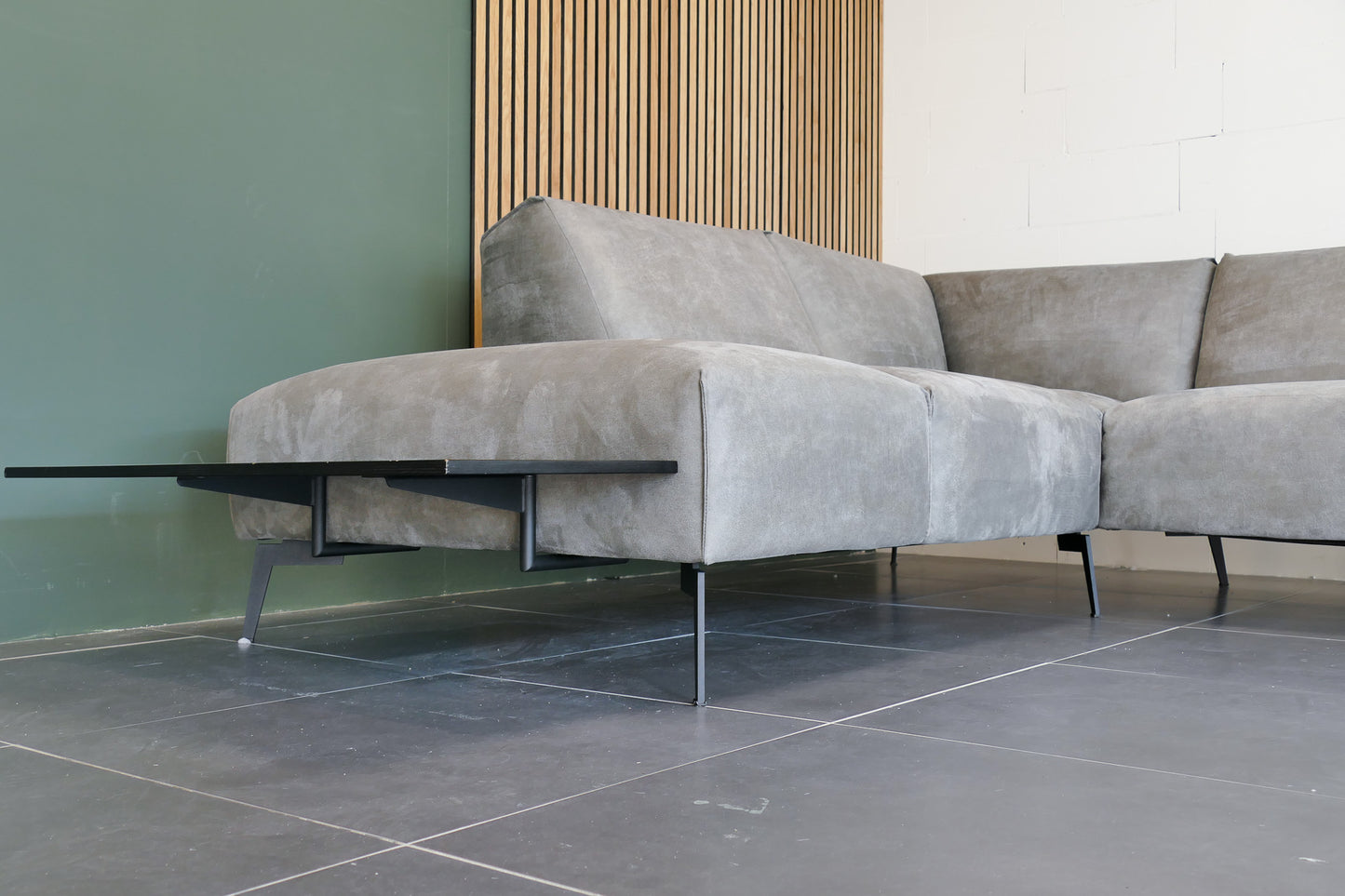 Refurbised Hoekbank Inhouse Cantari