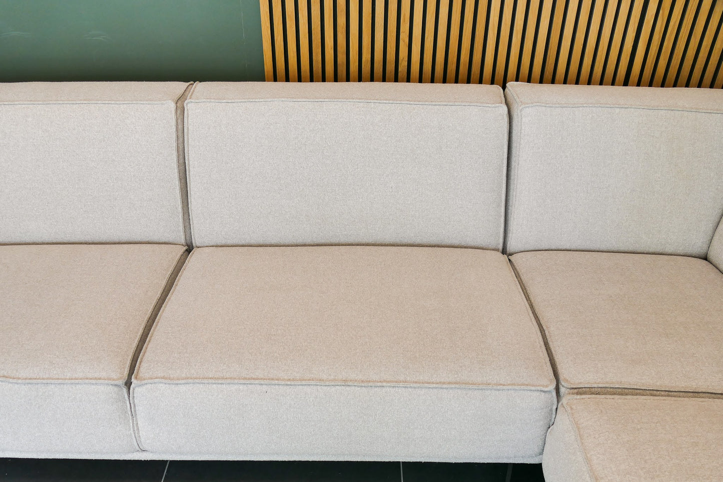 Refurbished Hoekbank Cartel Living Nomad Beige