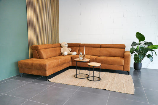Refurbished Inhouse Hoekbank Rigas Cognac