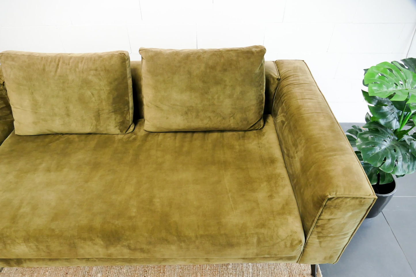 Refurbished DYYK Loungebank Olijfgroen
