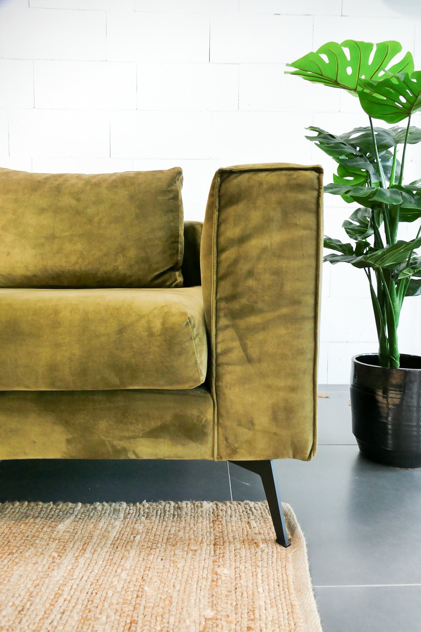 Refurbished DYYK Loungebank Olijfgroen