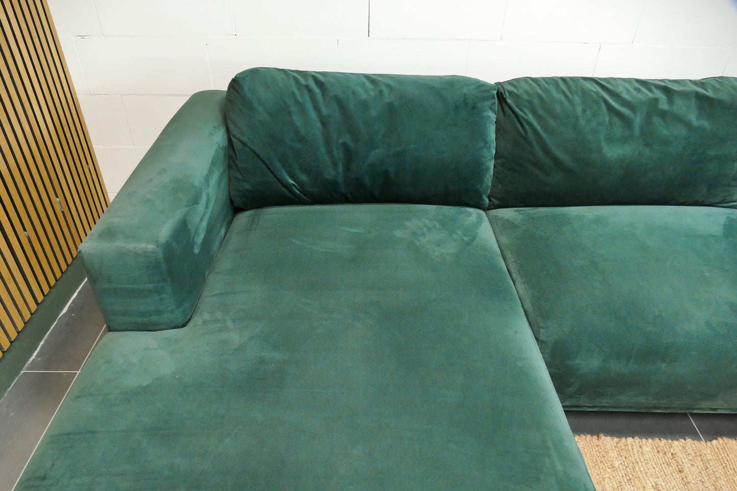 Refurbished Chaise Longue 4x6 Sofa Groen