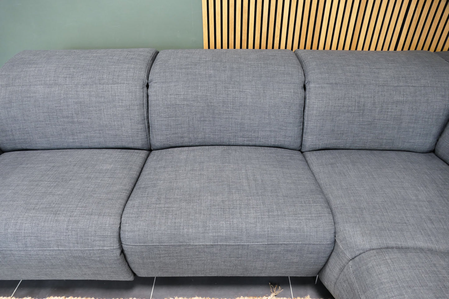 Refurbished Montel Hoekbank Moved Elektrisch verstelbaar