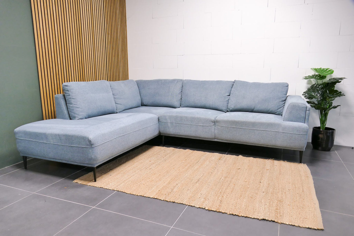 Refurbished De Bommel Hoekbank Lichtblauw