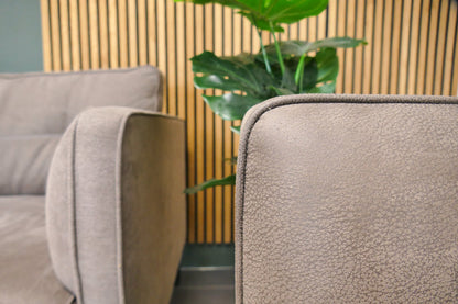 Refurbished Henders & Hazel set Bruin