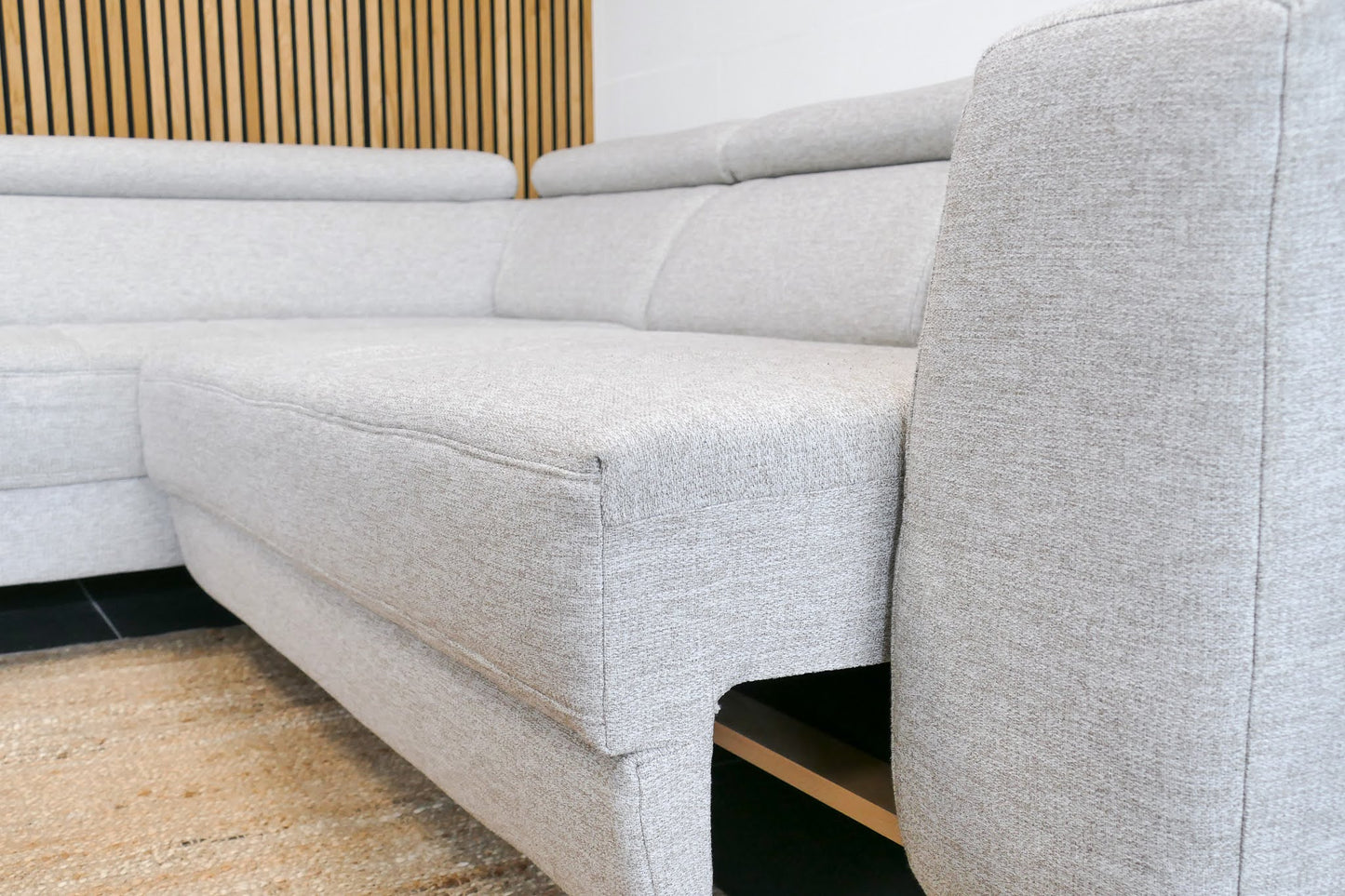 Refurbished Beige Hoekbank Elektrisch Verstelbaar