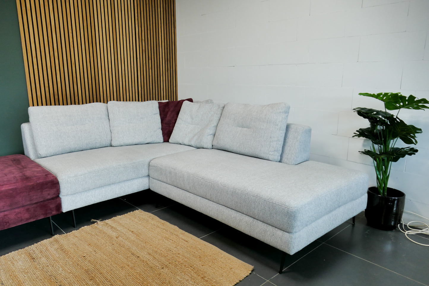 Refurbished Hoekbank Enzo Luca Lucado lichtgrijs