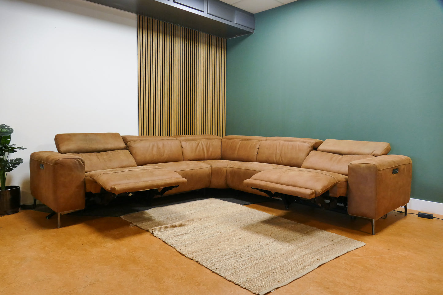 Refurbished Hoekbank Cognac Elektrisch Verstelbaar