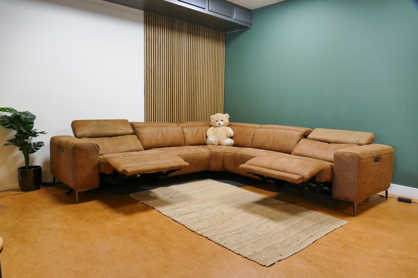 Refurbished Hoekbank Cognac Elektrisch Verstelbaar