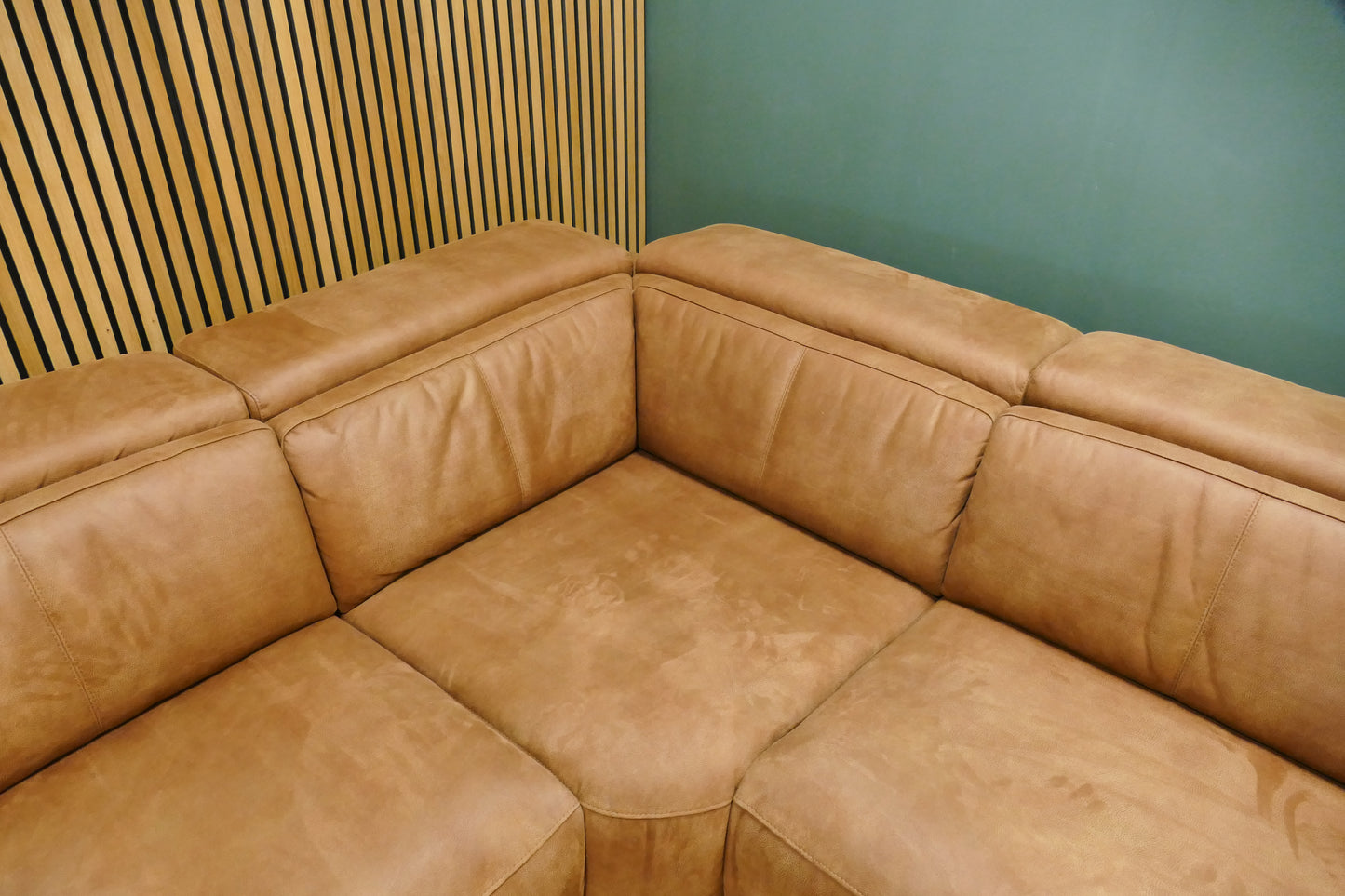 Refurbished Hoekbank Cognac Elektrisch Verstelbaar