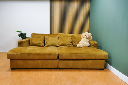 Refurbished 3 zits Lounge bank Okergeel