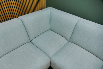 Refurbished Montel Hoekbank Viano Mint