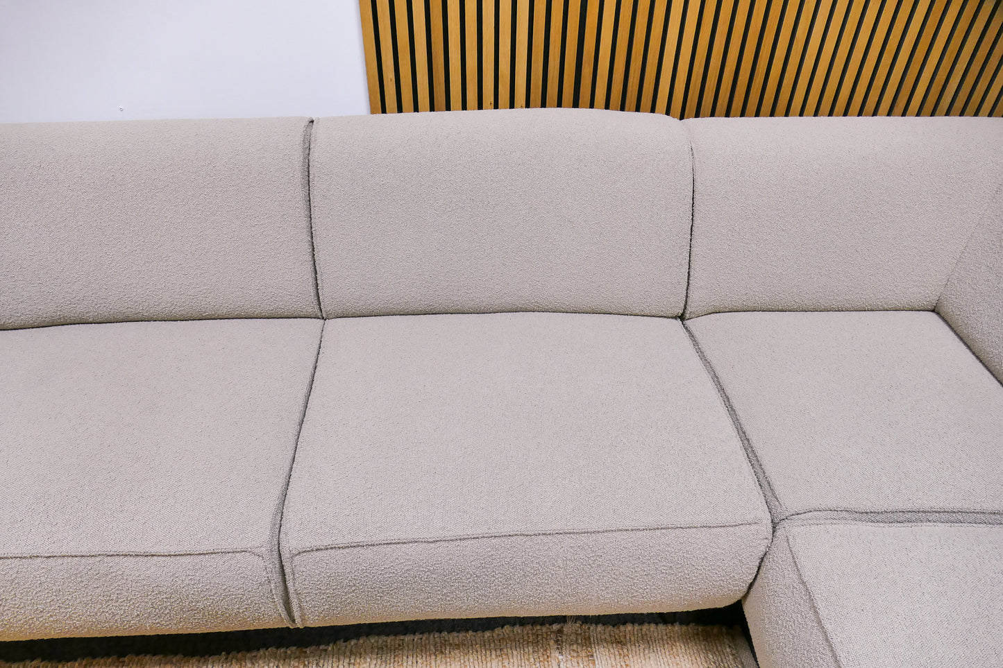 Refurbished hoekbank bouclé beige