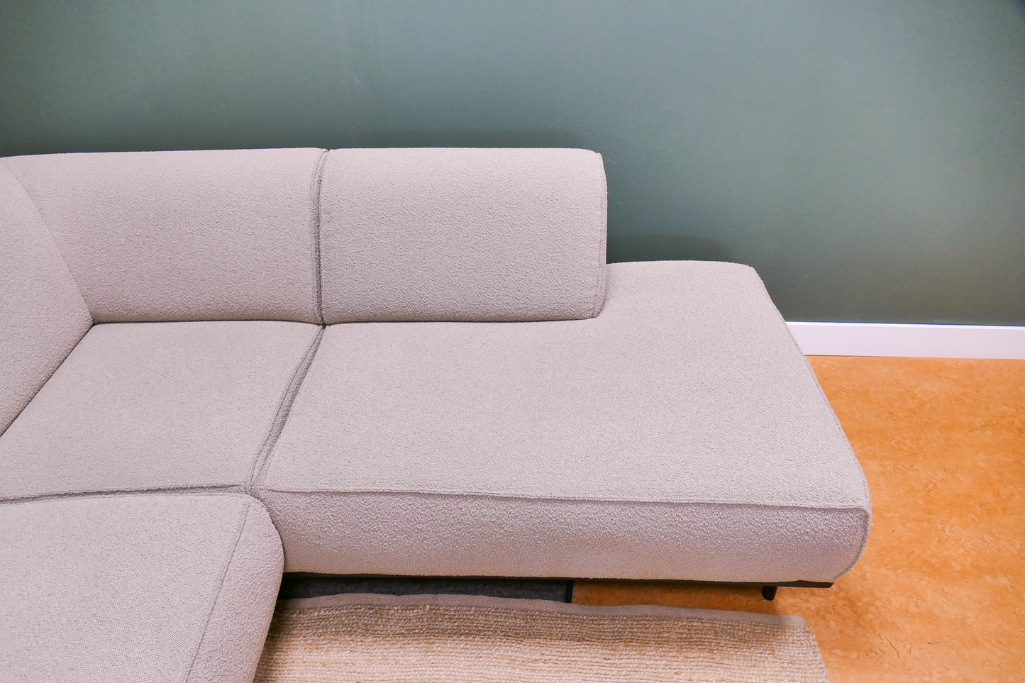 Refurbished hoekbank bouclé beige