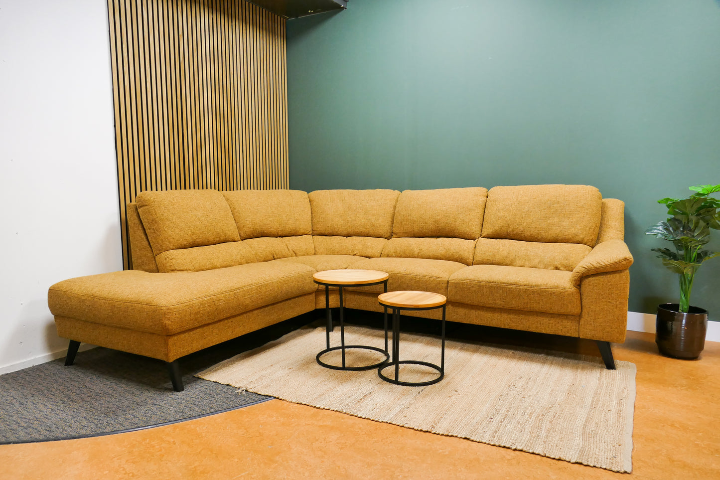 Refurbished Hoekbank Zonnebloem Geel met Hoge Rugleuning