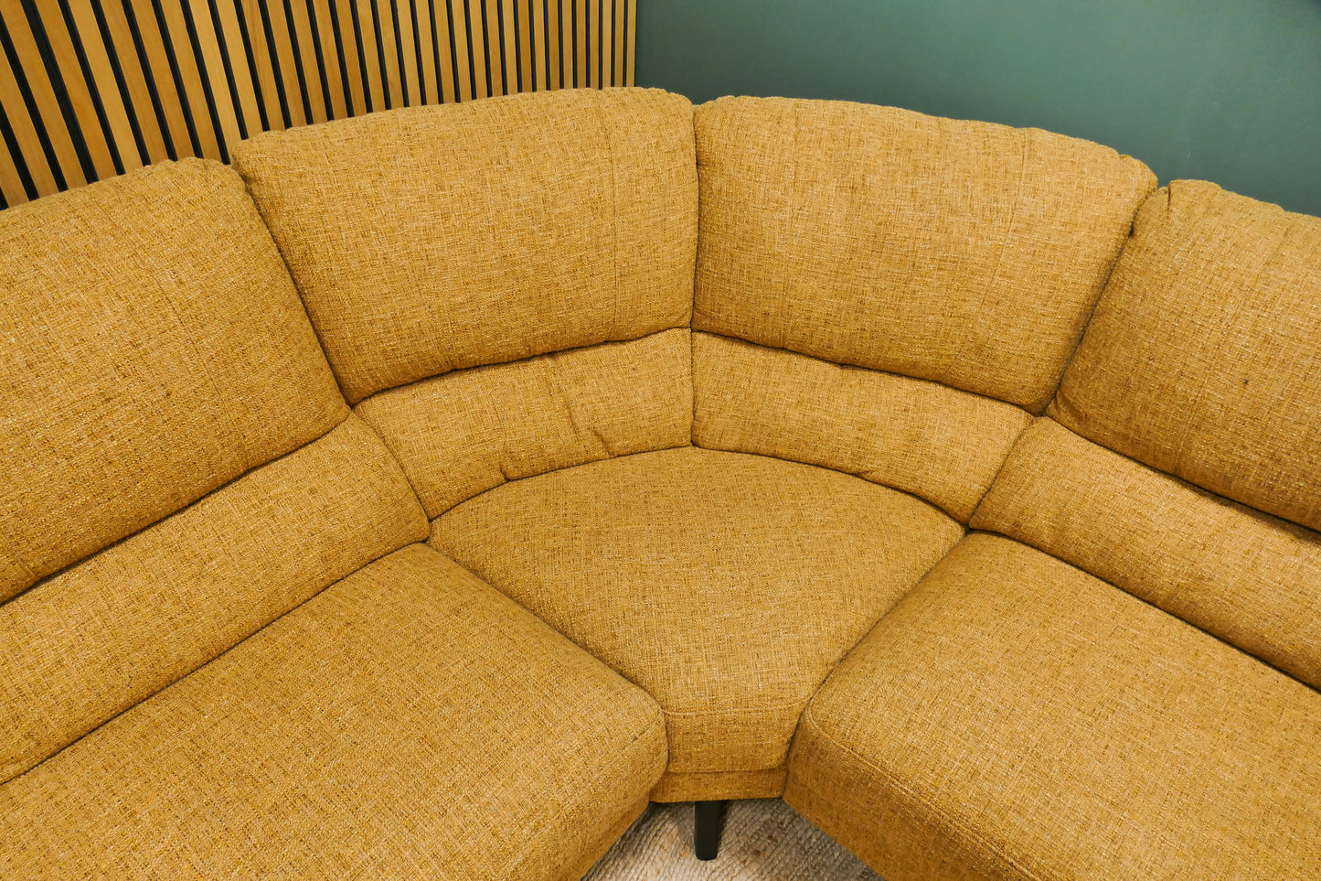 Refurbished Hoekbank Zonnebloem Geel met Hoge Rugleuning