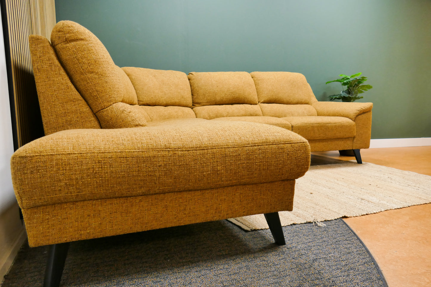 Refurbished Hoekbank Zonnebloem Geel met Hoge Rugleuning