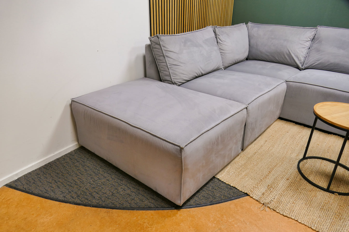 Refurbished U Bank Modulair Velvet Lichtgrijs