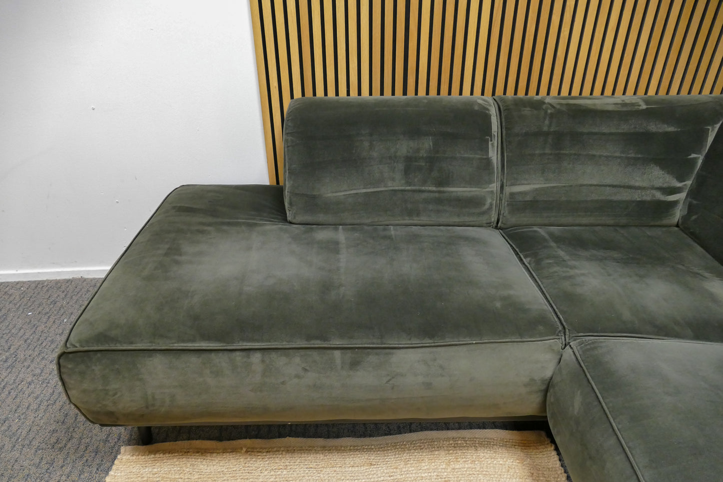 Refurbished Hoekbank BePurHome Velvet Groen