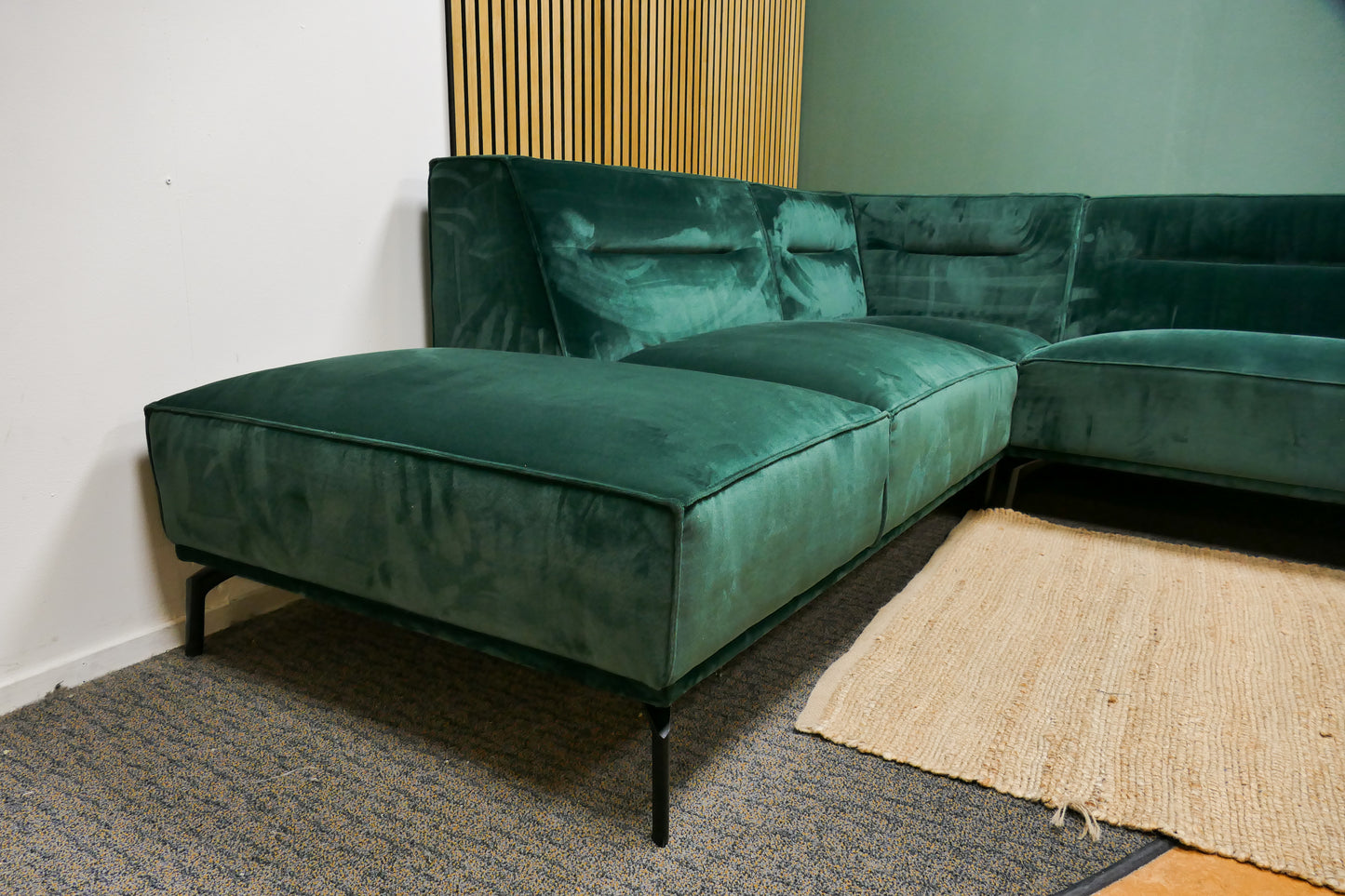 Refurbished Hoekbank Velvet Groen Zitmaxx