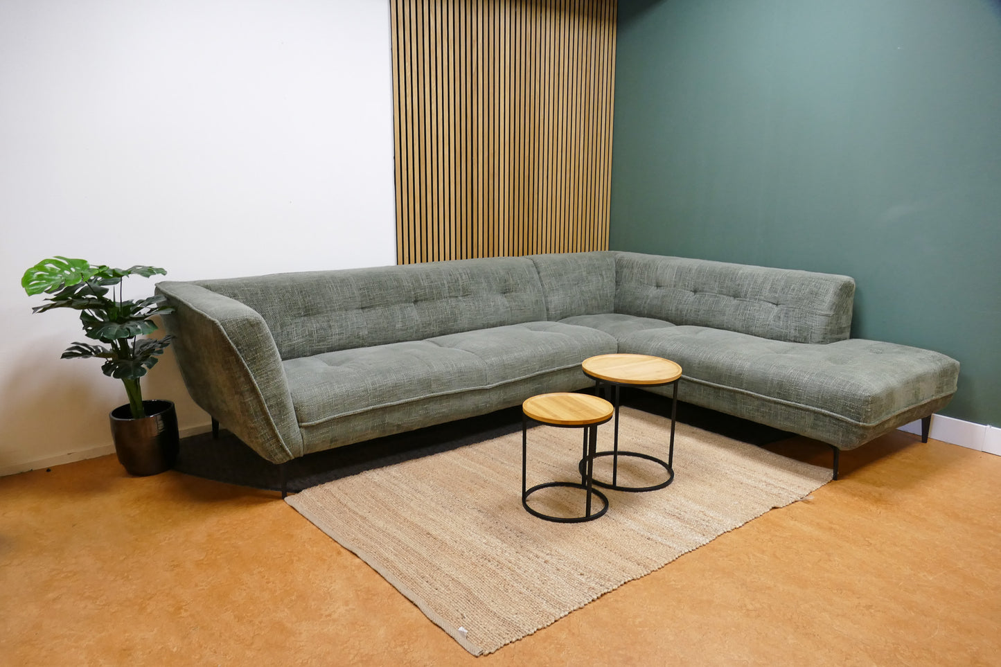 Refurbished Moderne Hoekbank groen