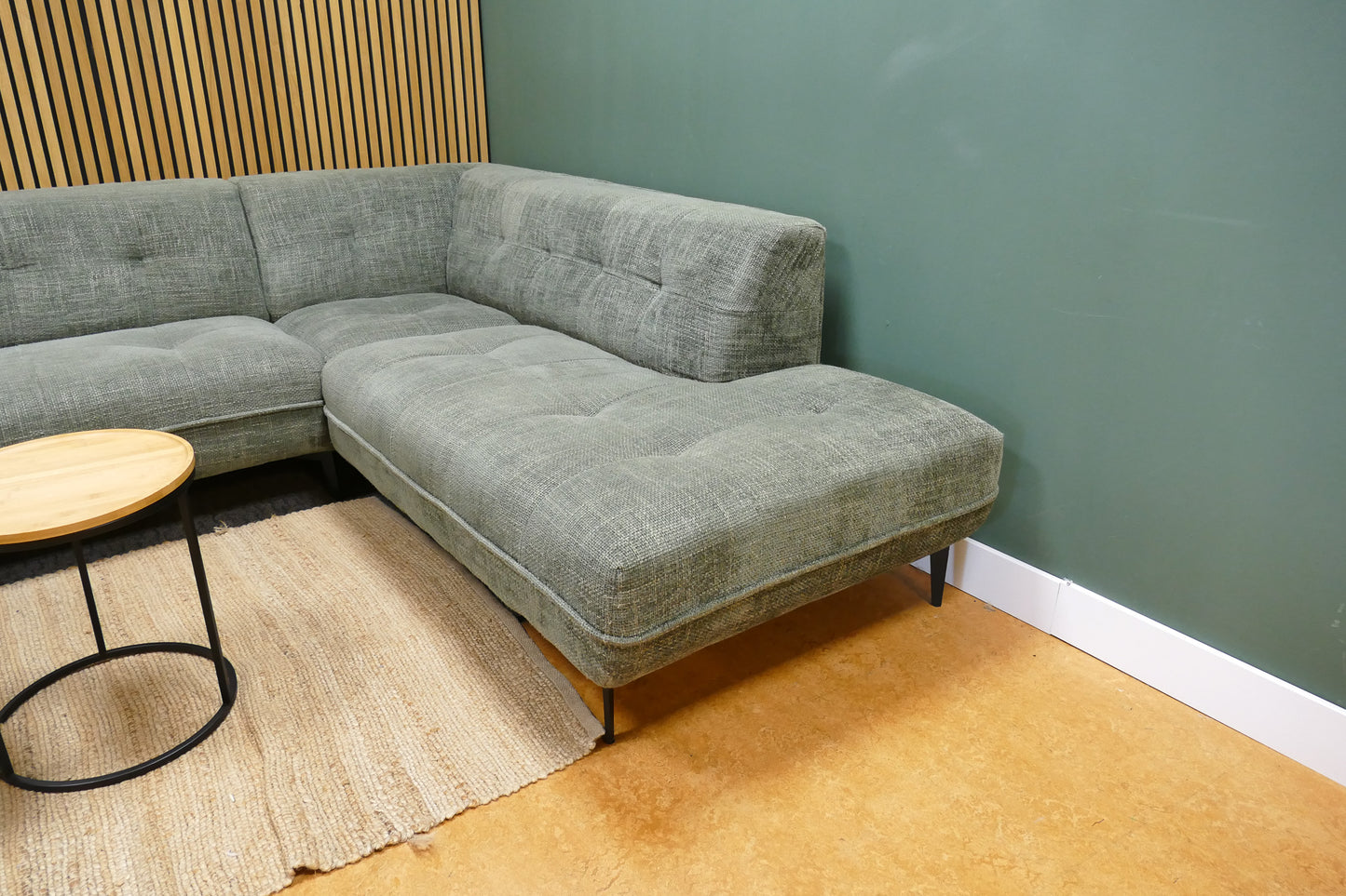 Refurbished Moderne Hoekbank groen