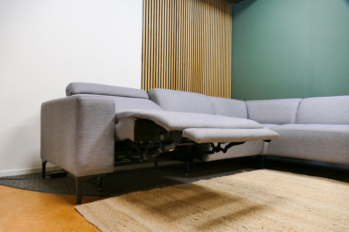 Refurbished Hoekbank Blauw Grijs Elektrisch Verstelbaar
