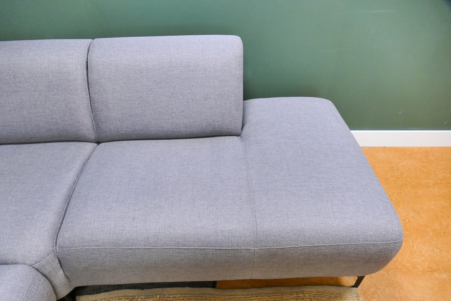 Refurbished Hoekbank Blauw Grijs Elektrisch Verstelbaar