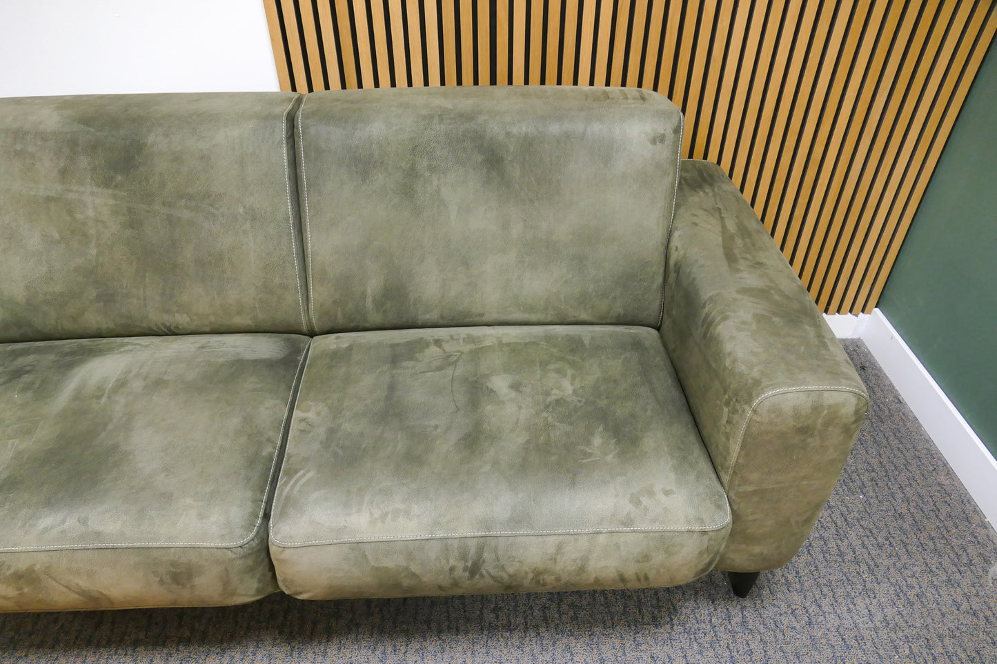 Refurbished 2,5 Zits Bank De Bommel Groen