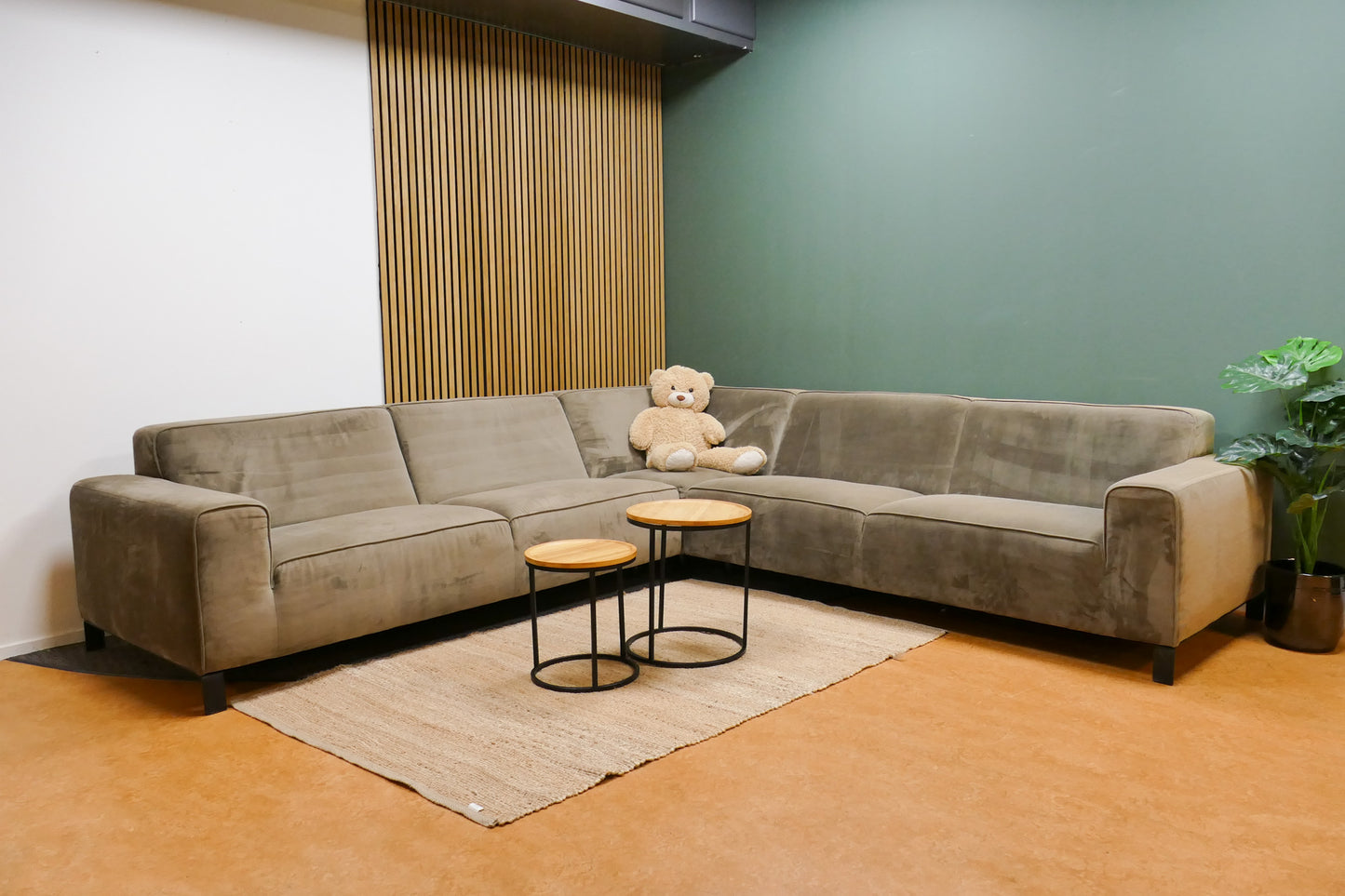 Refurbished Grote Hoekbank Velvet Taupe
