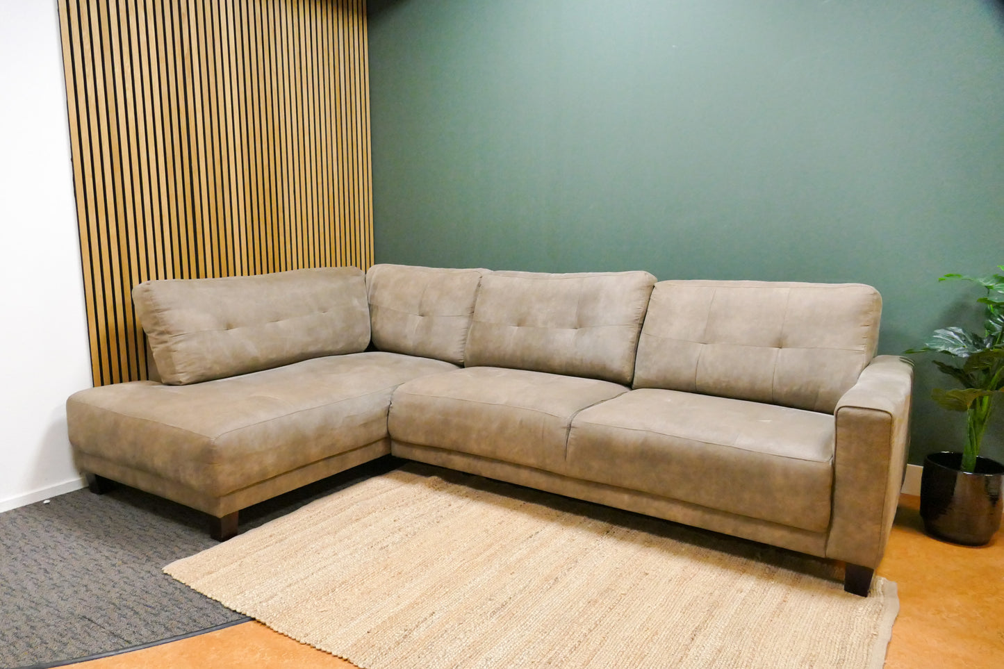 Refurbished V.I.P. Seats Hoekbank Microvezel Zandbruin