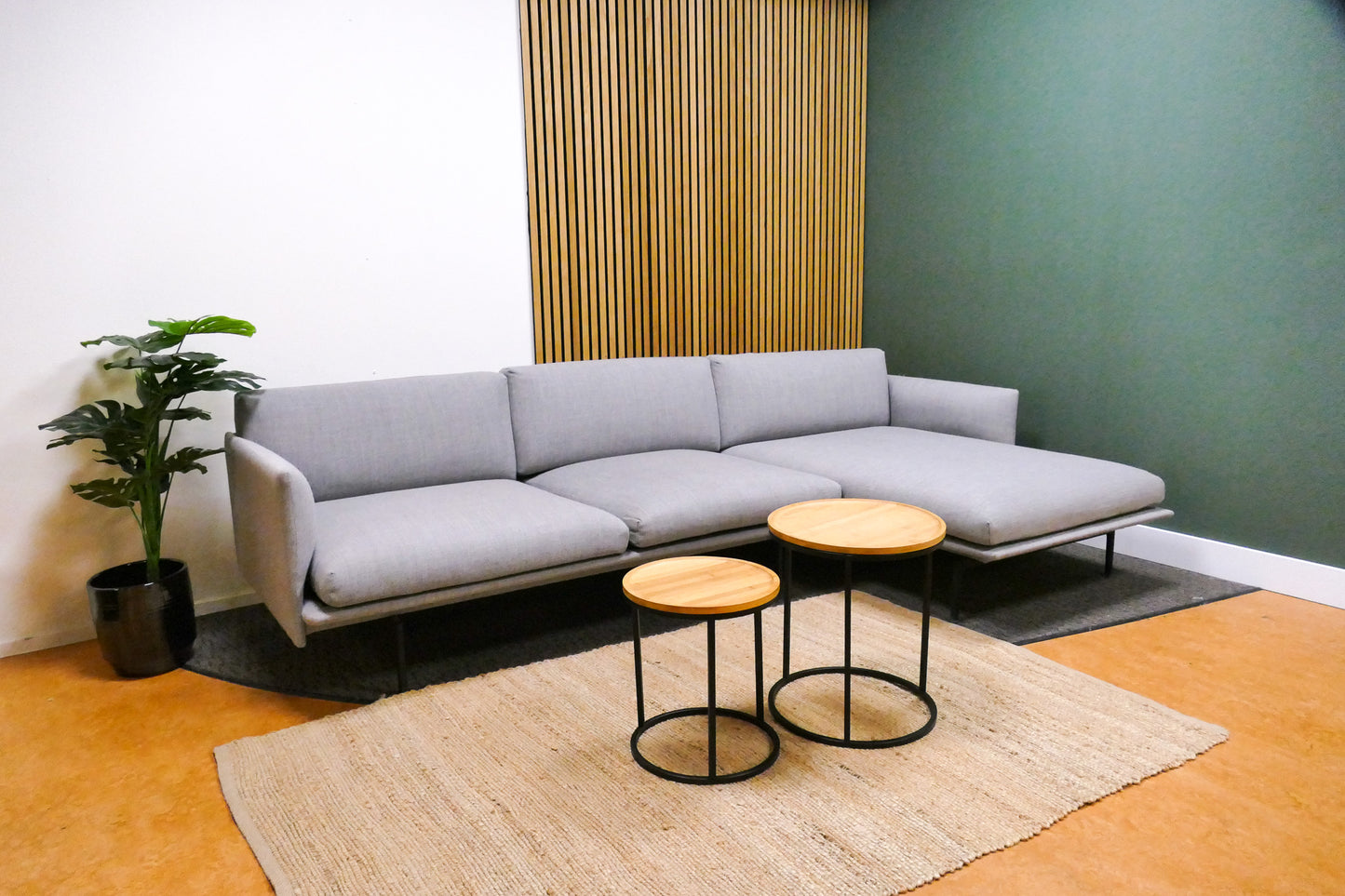 Refurbished Muuto Outline Bank Met Chaise Longue