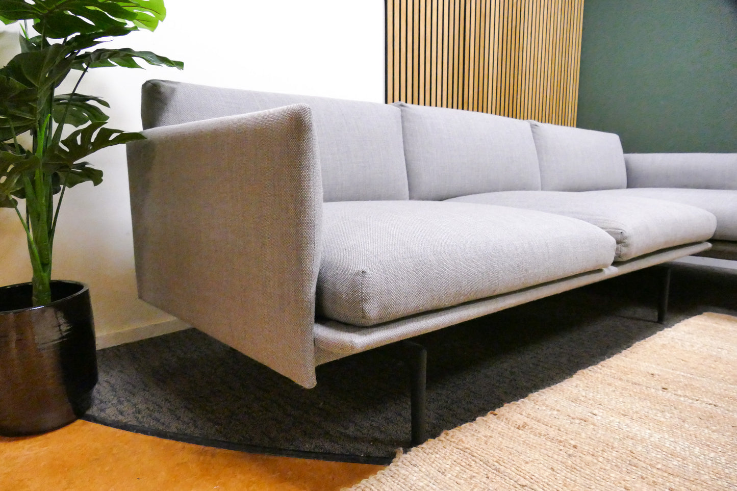 Refurbished Muuto Outline Bank Met Chaise Longue