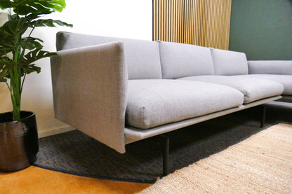 Refurbished Muuto Outline Bank Met Chaise Longue