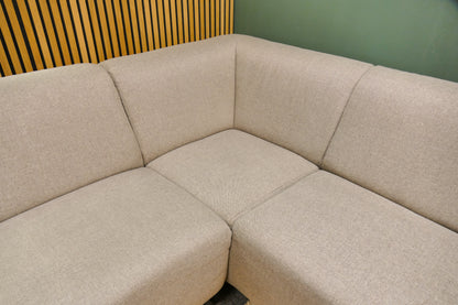 Refurbished Modern Hoekbank Taupe