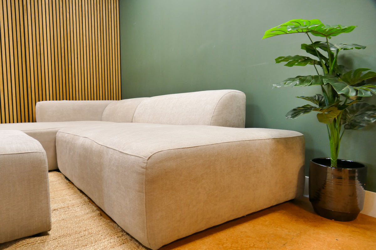 Refurbished Chaise Longue Beige 4x6 Sofa Met Hocker
